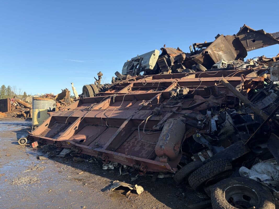 rail-car-side-metal-recycling